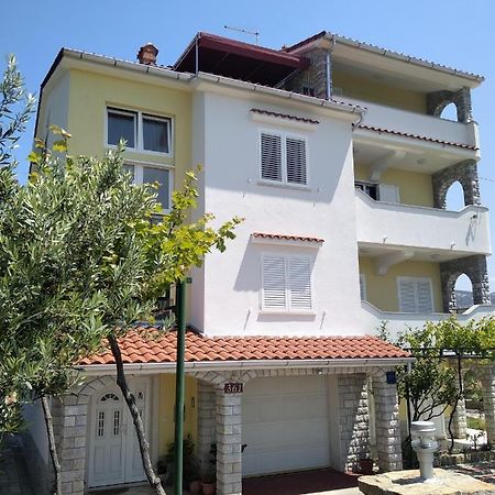 Apartments Mlacovic Rab Town Exterior photo