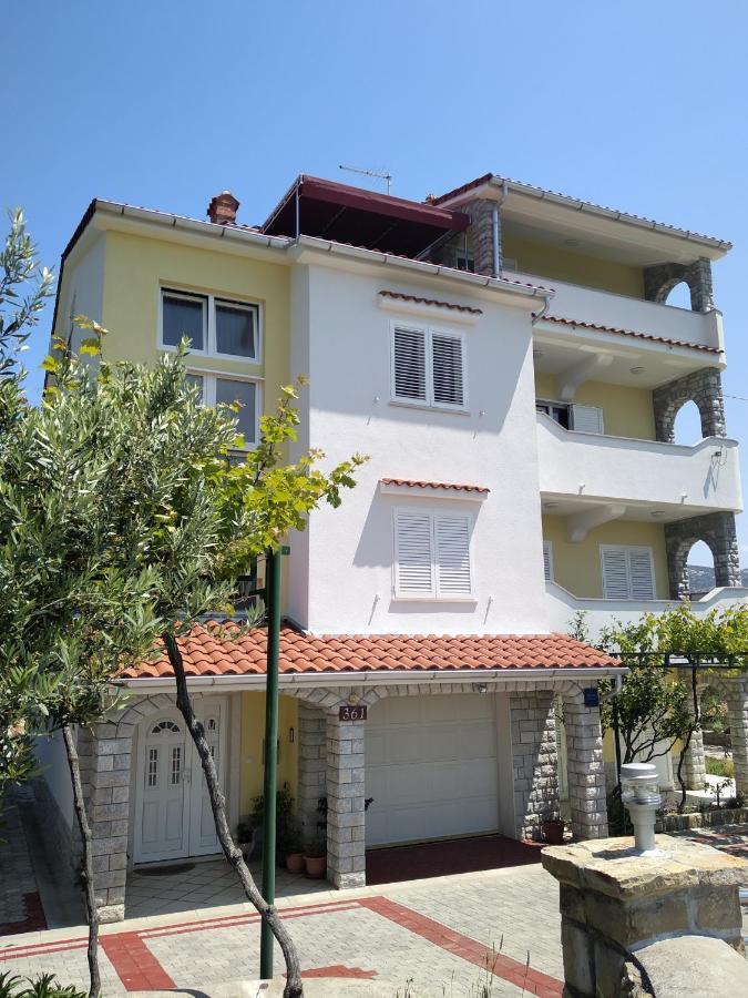Apartments Mlacovic Rab Town Exterior photo